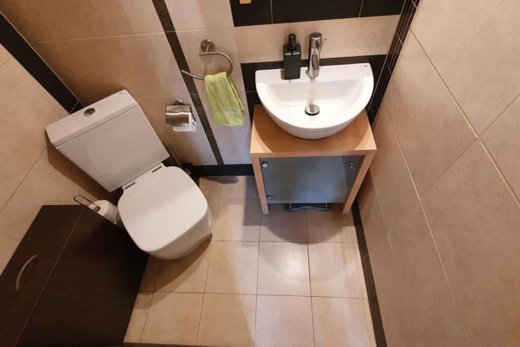 דירות שצ'ופק Igenyes 4 Fos Apartman Koezvetlen A Strandnal מראה חיצוני תמונה